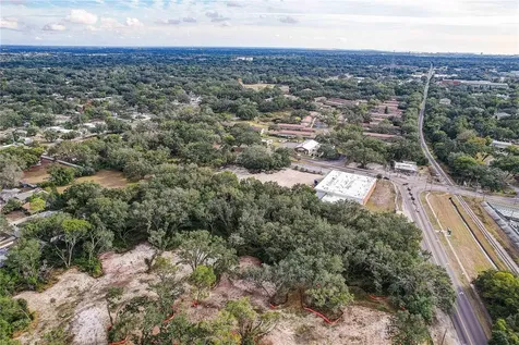 6905 & 6907 Rowlett Park Drive Tampa FL 33610