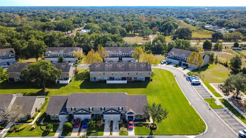 1991 Switch Grass Circle Ocoee FL 34761