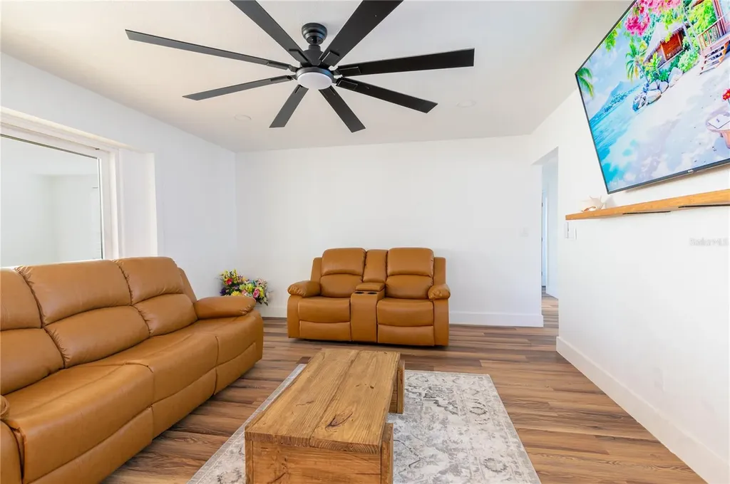 1897 Dolphin Boulevard S St Petersburg FL 33707