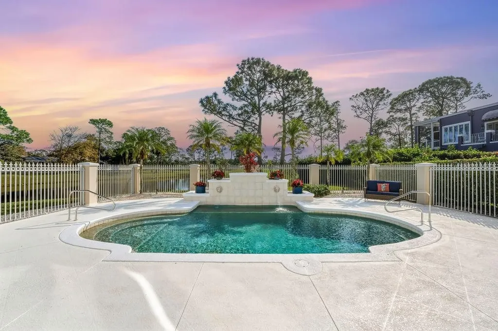 24 Bay Pointe Drive Ormond Beach FL 32174