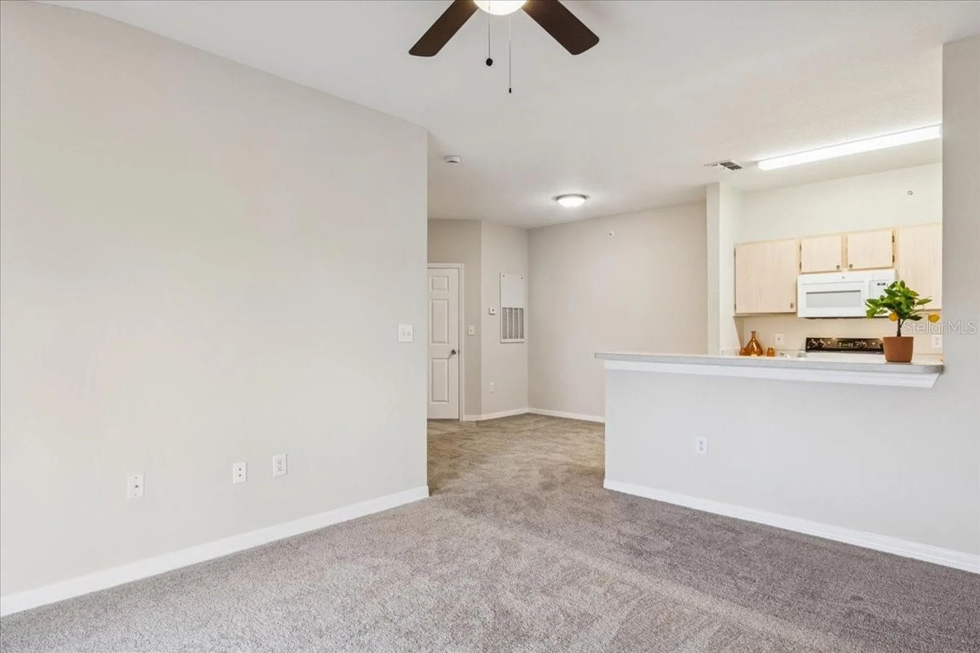 5479 Vineland Road Orlando FL 32811
