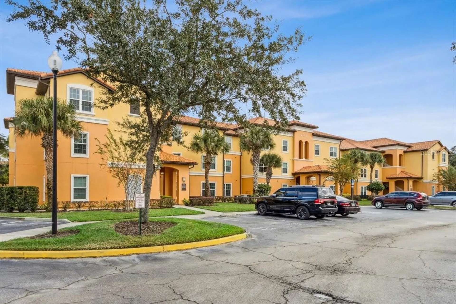 5479 Vineland Road Orlando FL 32811