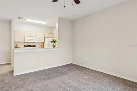 5479 Vineland Road Orlando FL 32811