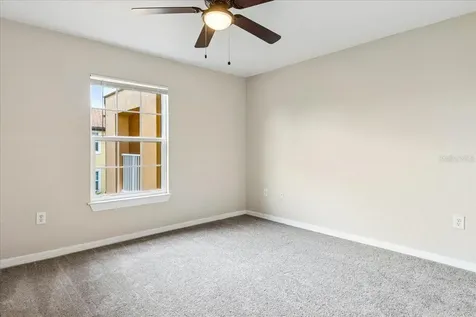 5479 Vineland Road Orlando FL 32811