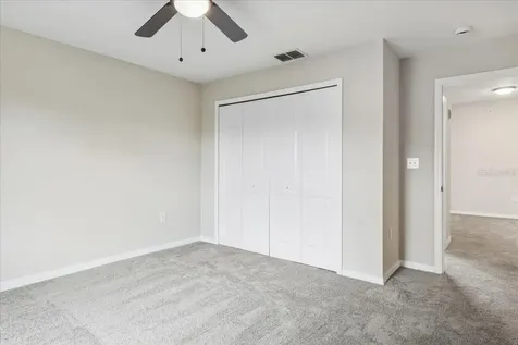 5479 Vineland Road Orlando FL 32811