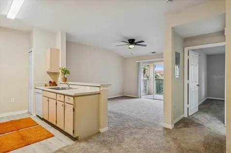5479 Vineland Road Orlando FL 32811