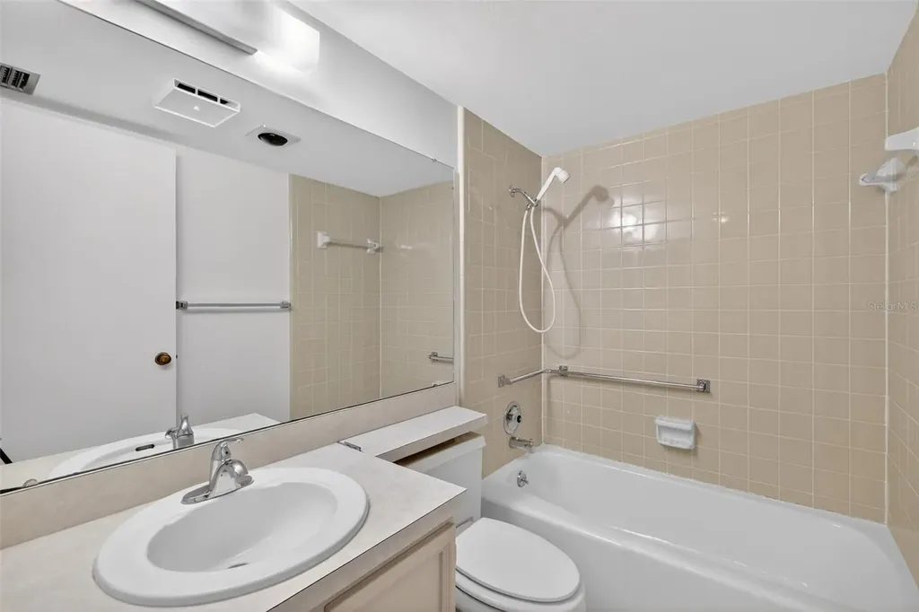 110 N Tremain Street Mount Dora FL 32757