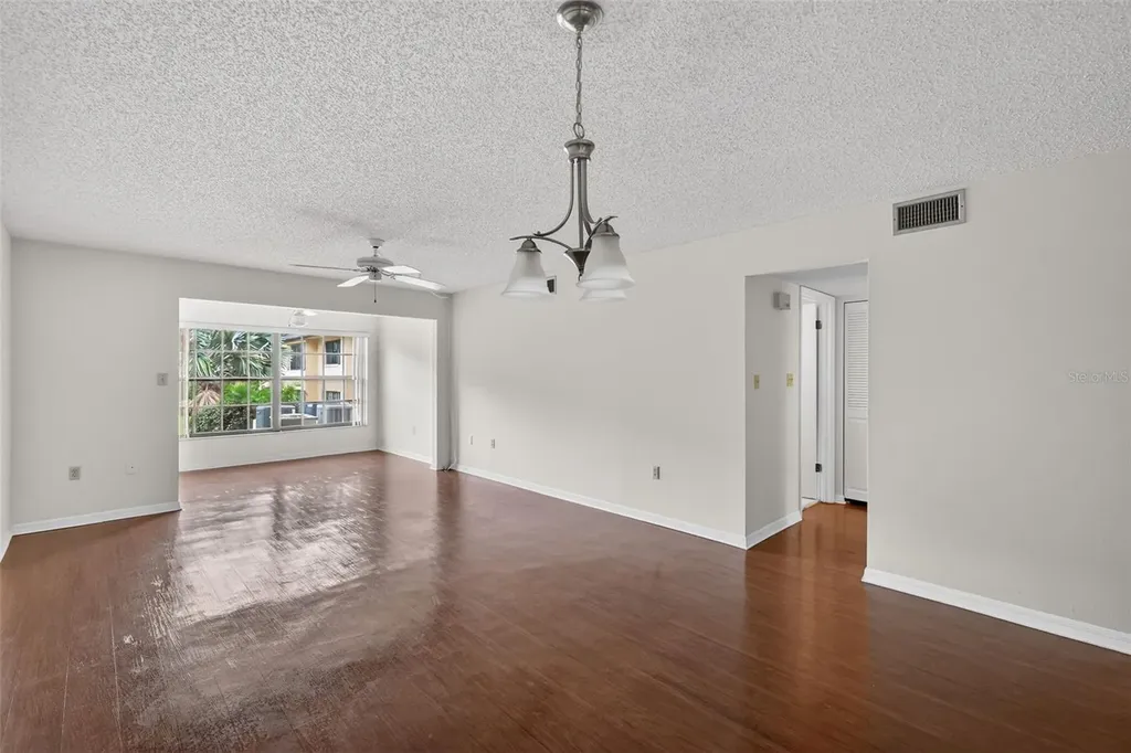 110 N Tremain Street Mount Dora FL 32757