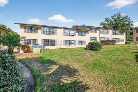 110 N Tremain Street Mount Dora FL 32757