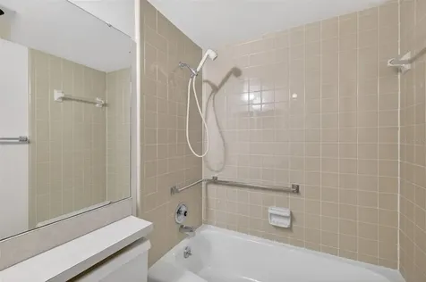 110 N Tremain Street Mount Dora FL 32757