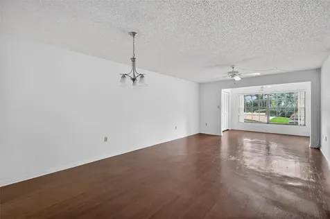 110 N Tremain Street Mount Dora FL 32757