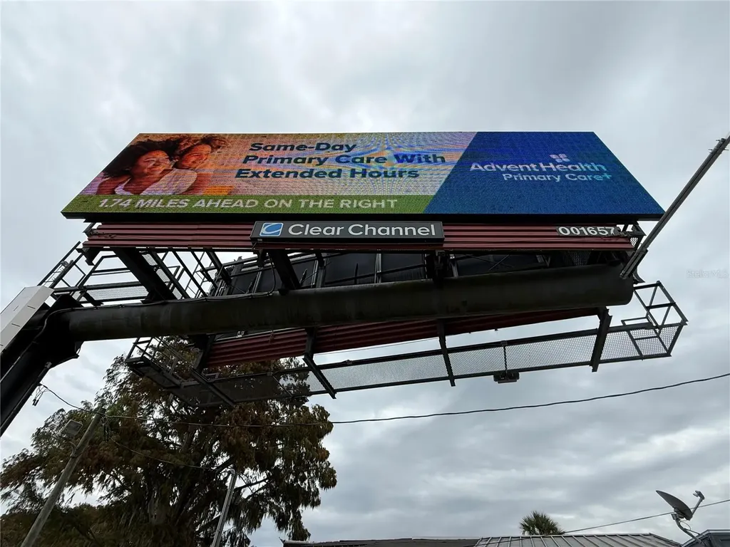 1050 W Burleigh Boulevard Tavares FL 32778