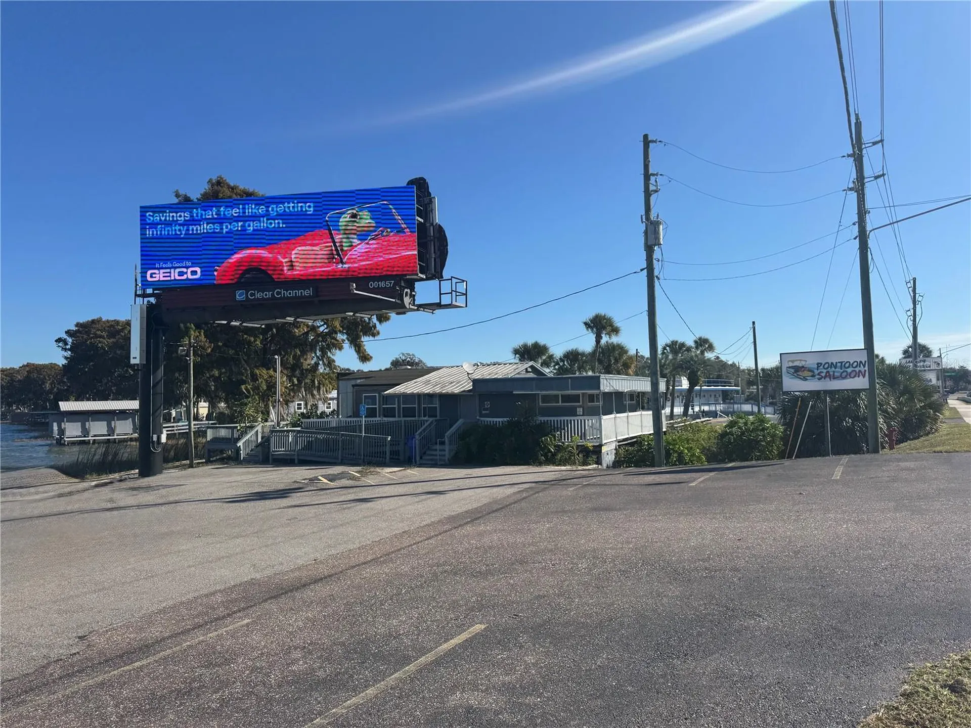 1050 W Burleigh Boulevard Tavares FL 32778