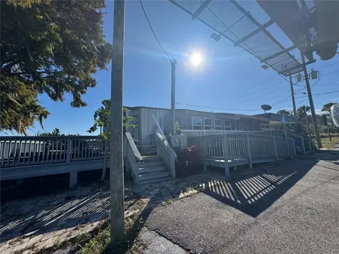 1050 W Burleigh Boulevard Tavares FL 32778