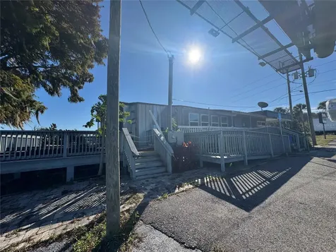 1050 W Burleigh Boulevard Tavares FL 32778