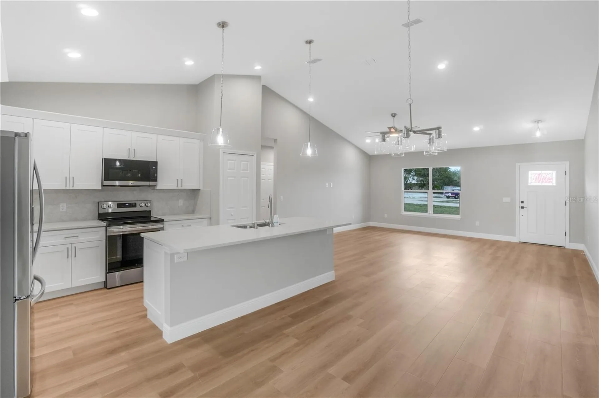 2757 S Elston Drive Deltona FL 32738