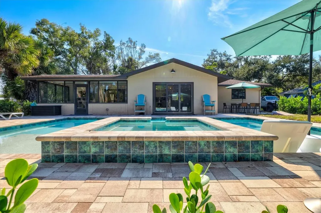 2641 Hyde Park Street Sarasota FL 34239