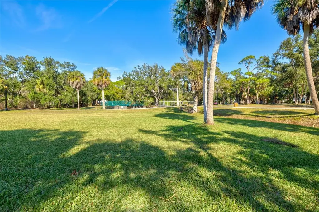 2641 Hyde Park Street Sarasota FL 34239