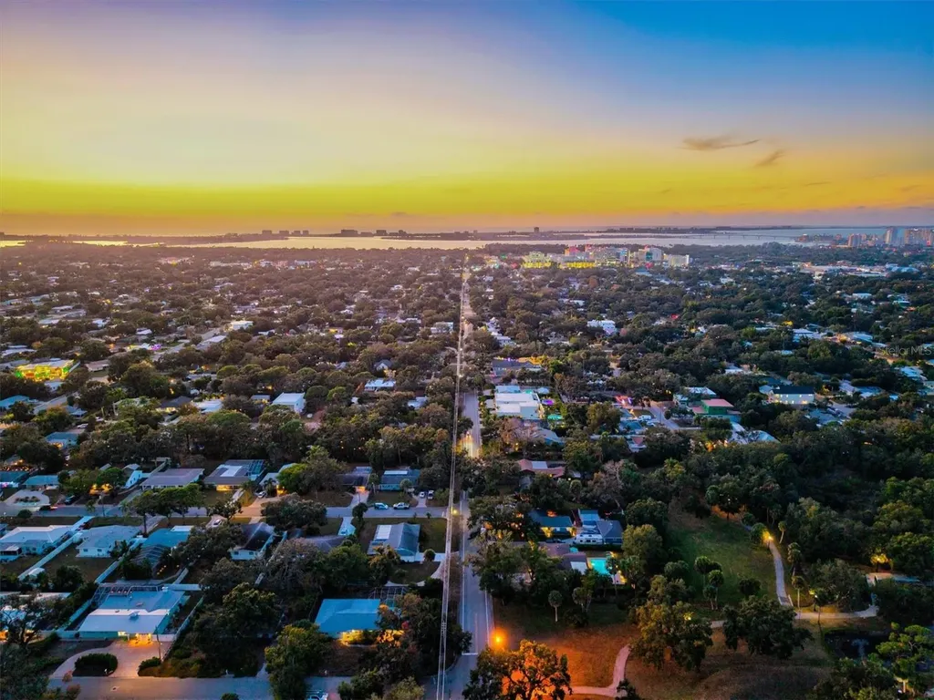 2641 Hyde Park Street Sarasota FL 34239