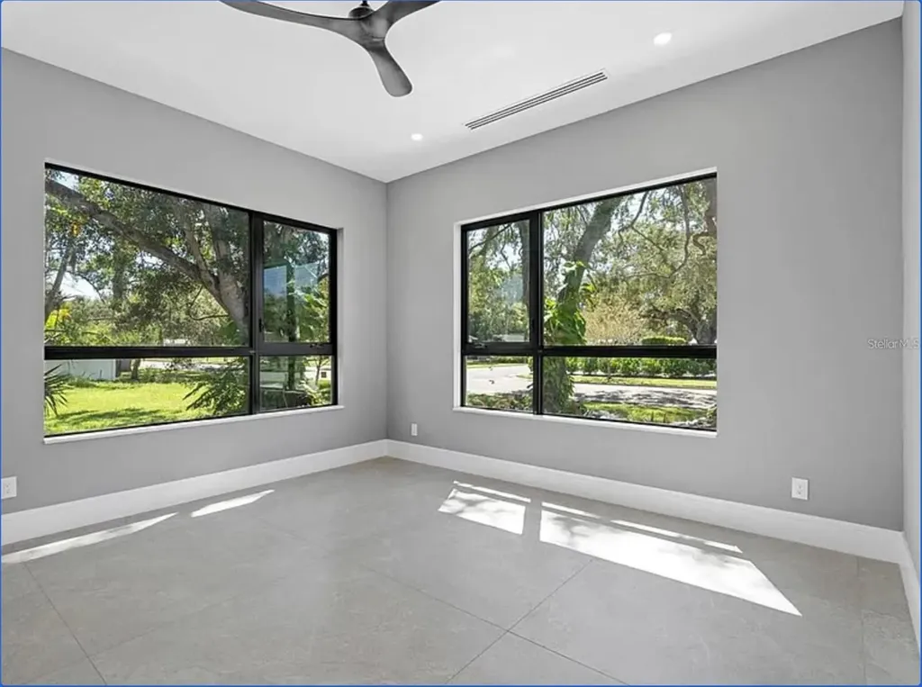 2467 Hyde Park Street Sarasota FL 34239