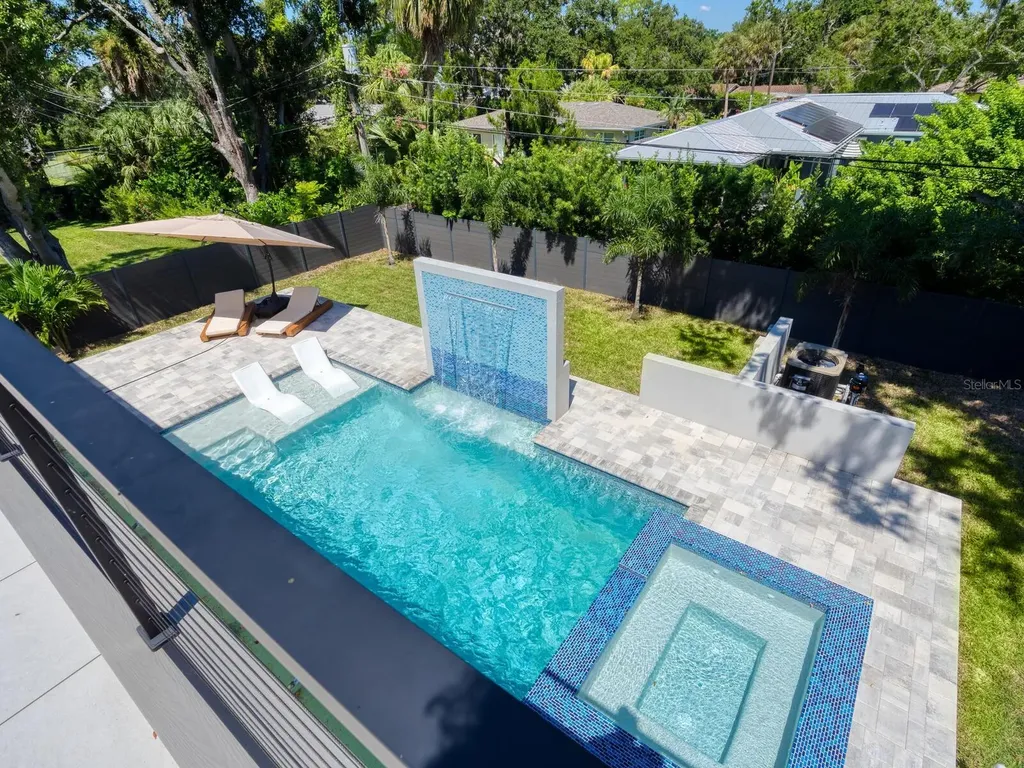 2467 Hyde Park Street Sarasota FL 34239