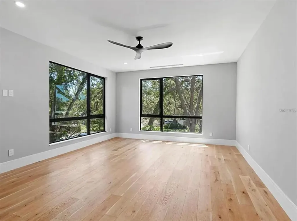 2467 Hyde Park Street Sarasota FL 34239