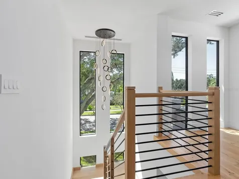 2467 Hyde Park Street Sarasota FL 34239