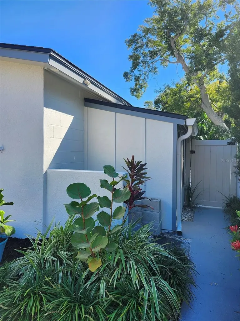1818 Shore Acres Boulevard NE St Petersburg FL 33703
