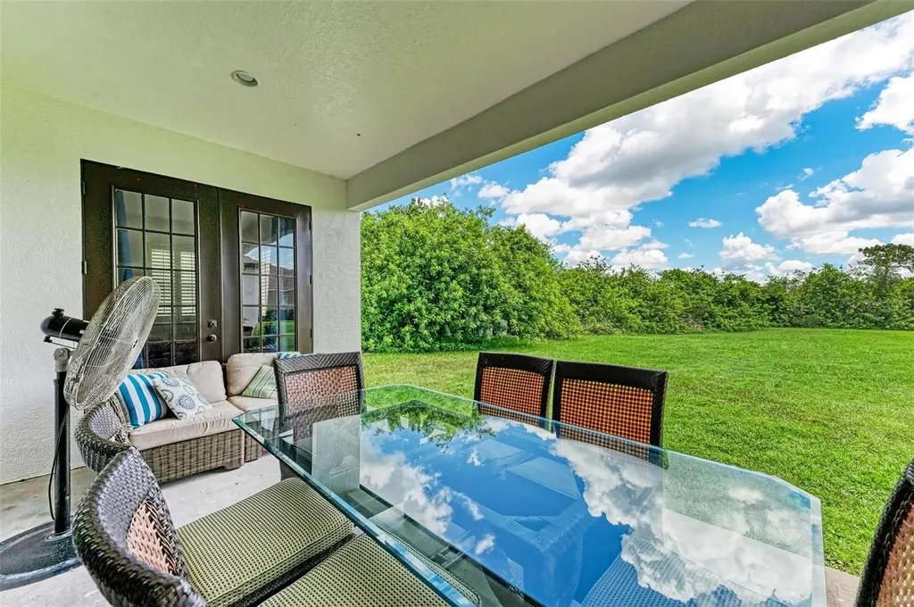 22505 Night Heron Way Bradenton FL 34202