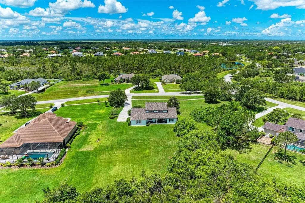 22505 Night Heron Way Bradenton FL 34202