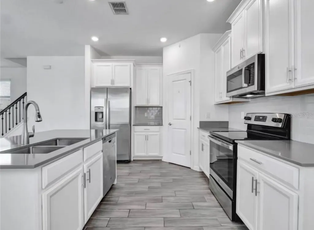 17058 Quicksilver Avenue Winter Garden FL 34787