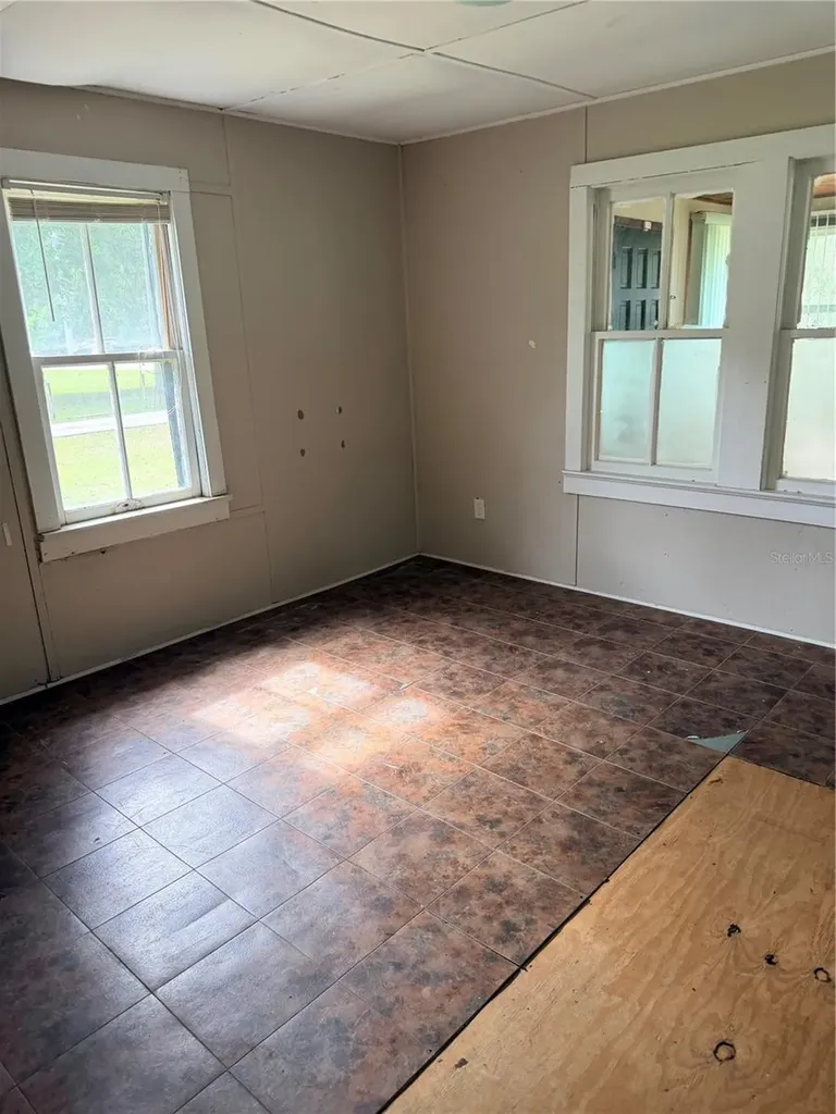 725 W Socrum Loop Road Lakeland FL 33809