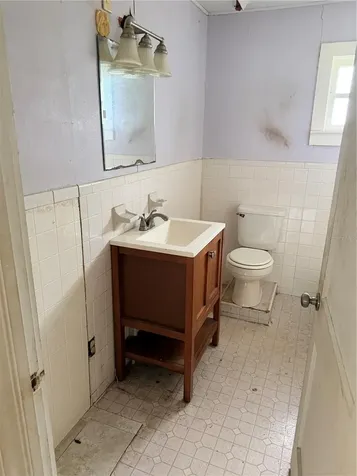 725 W Socrum Loop Road Lakeland FL 33809