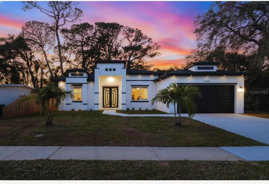 15364 Newport Road Clearwater FL 33764