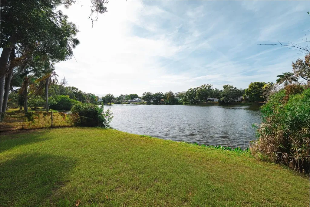 15364 Newport Road Clearwater FL 33764
