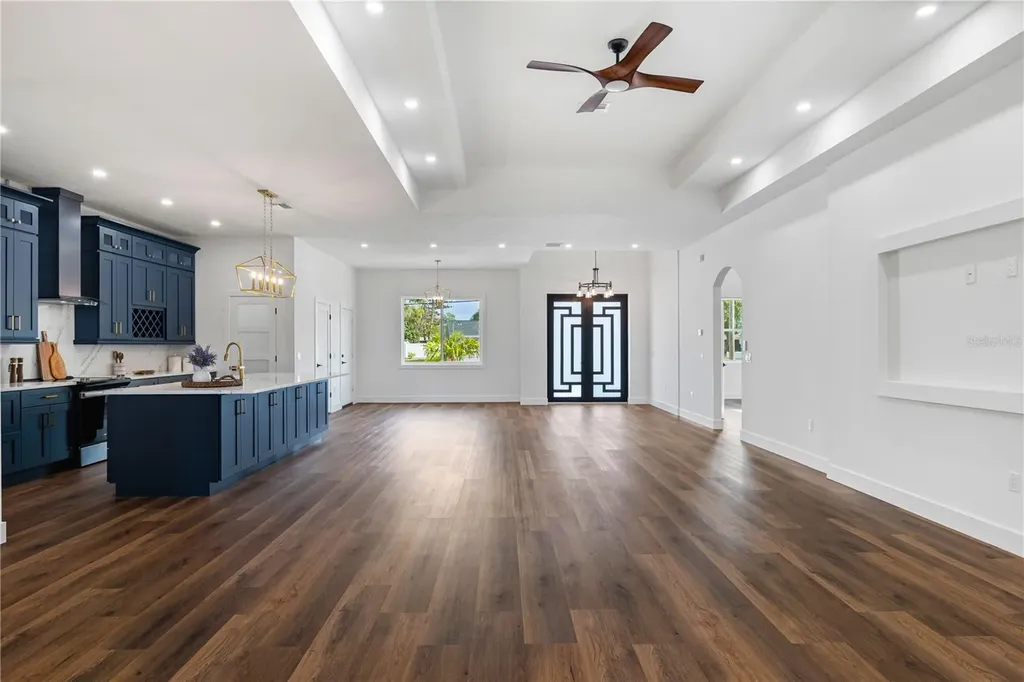 15364 Newport Road Clearwater FL 33764