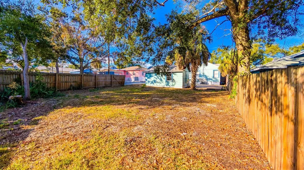 860 16th Avenue S St Petersburg FL 33701