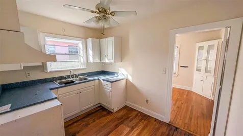 860 16th Avenue S St Petersburg FL 33701