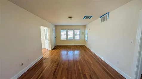 860 16th Avenue S St Petersburg FL 33701
