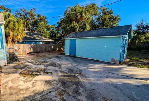 860 16th Avenue S St Petersburg FL 33701