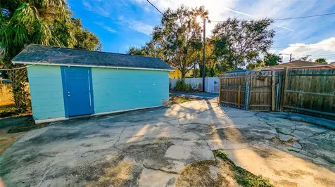 860 16th Avenue S St Petersburg FL 33701