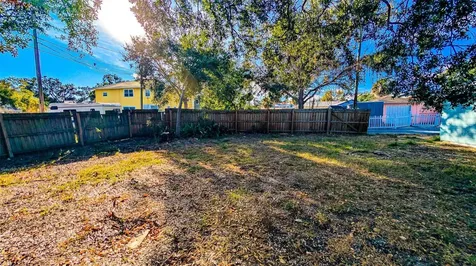 860 16th Avenue S St Petersburg FL 33701