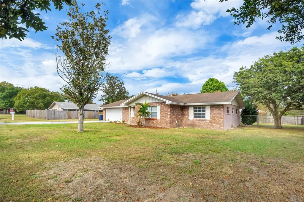 1206 Susan Lane Auburndale FL 33823