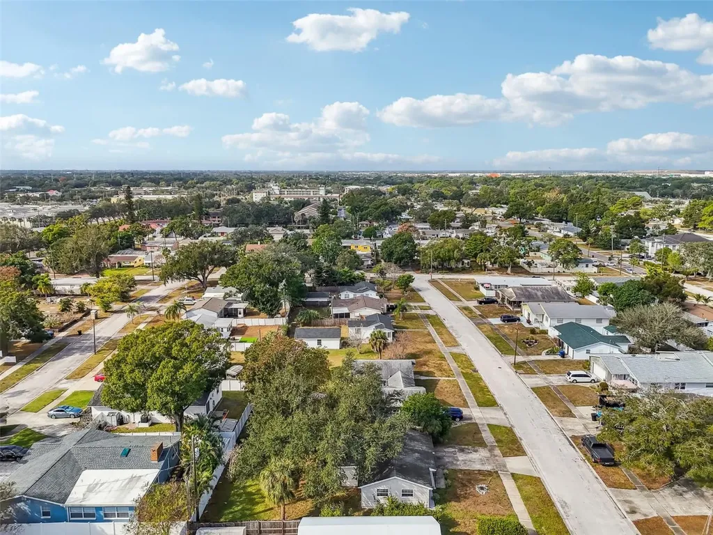 520 Freeport Avenue N St Petersburg FL 33702