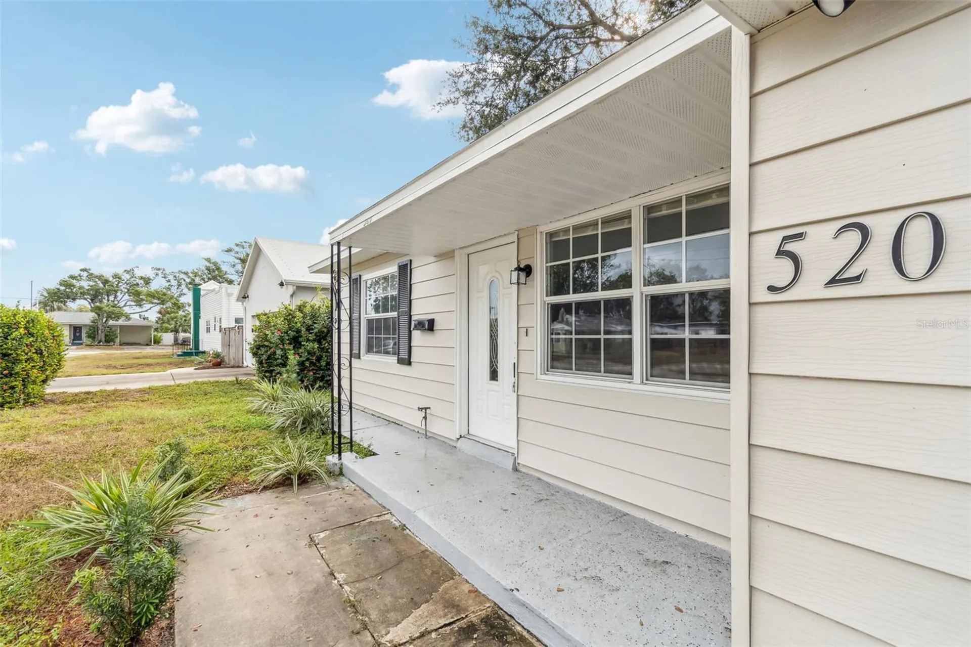 520 Freeport Avenue N St Petersburg FL 33702