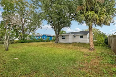 520 Freeport Avenue N St Petersburg FL 33702