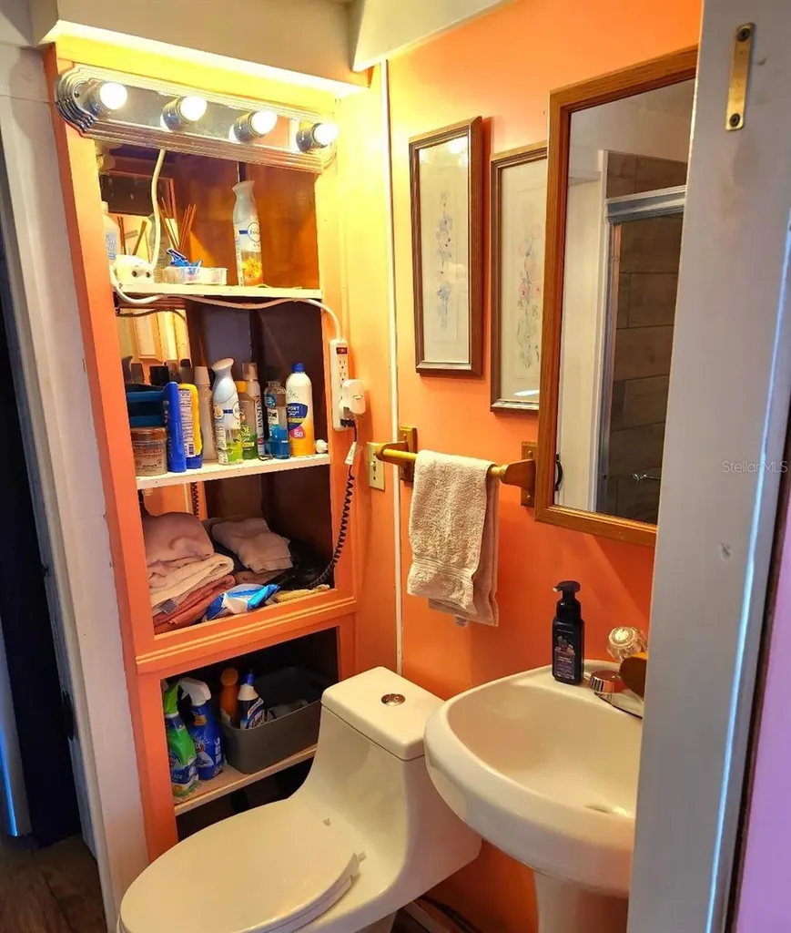 6619 New Jersey Street Bradenton FL 34207