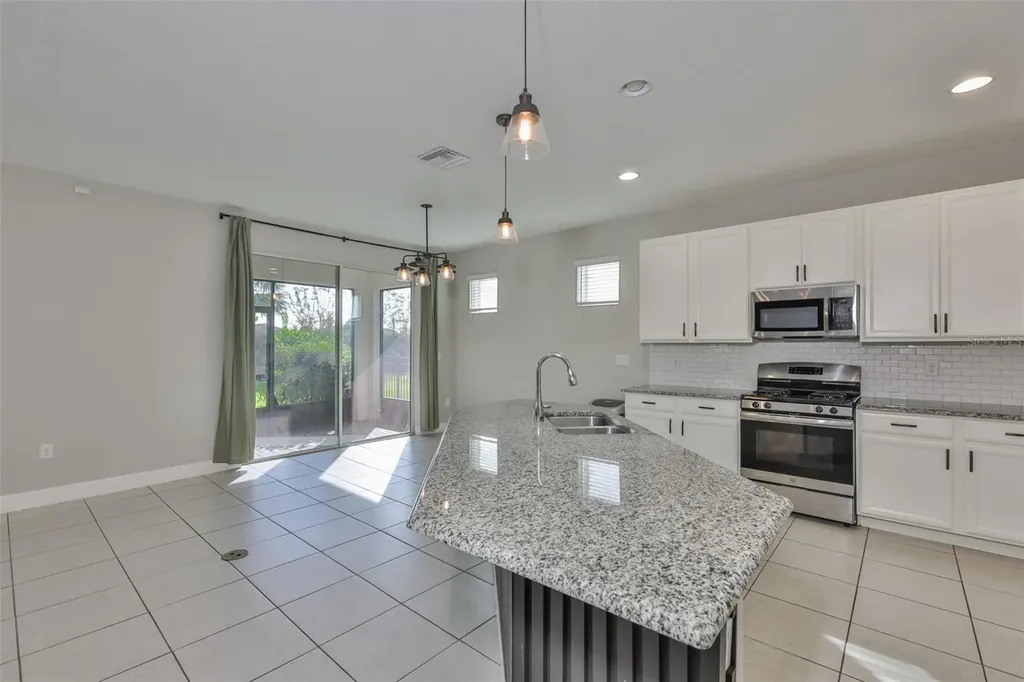 6207 Voyagers Place Apollo Beach FL 33572