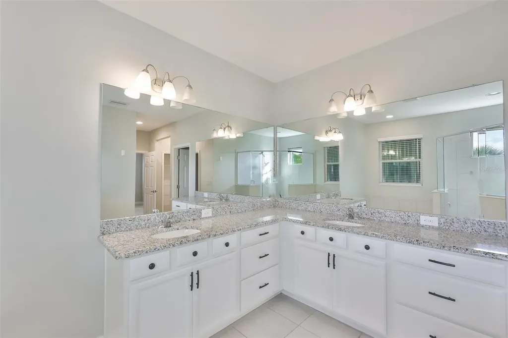 6207 Voyagers Place Apollo Beach FL 33572