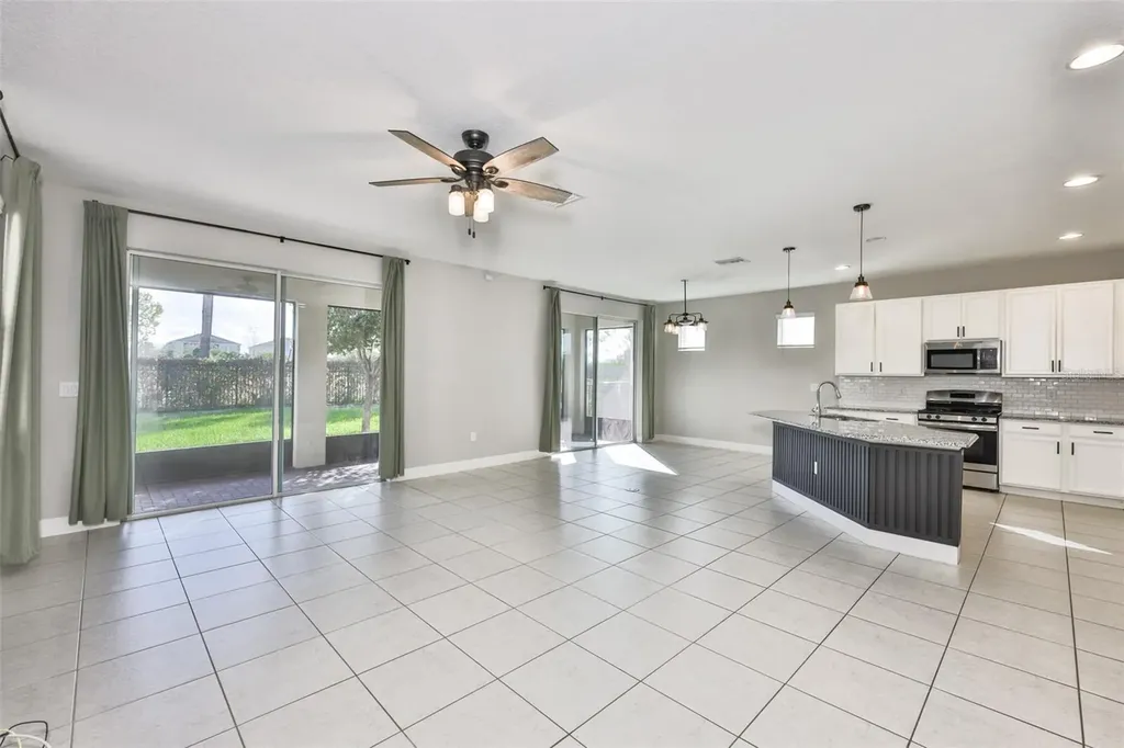 6207 Voyagers Place Apollo Beach FL 33572